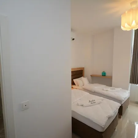 Zimmervermietung Mardino מלון 3*