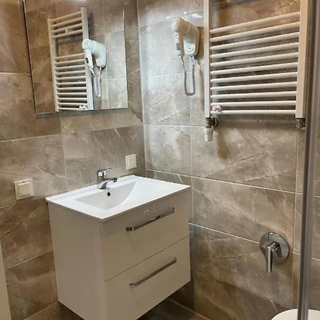 Zimmervermietung Mardino 3*