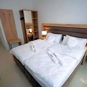 Zimmervermietung Mardino Hotel