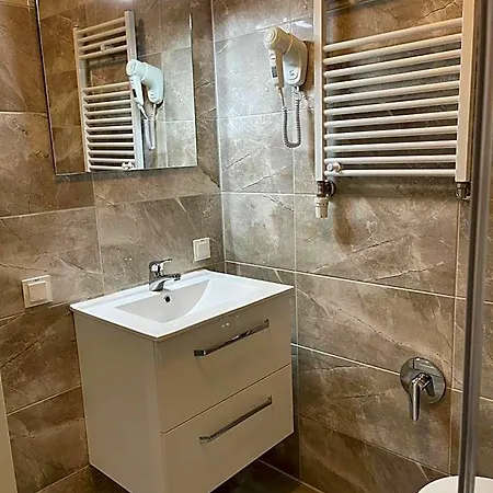 Hotel Zimmervermietung Mardino 3*